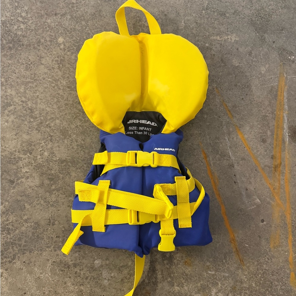 Infant life vest